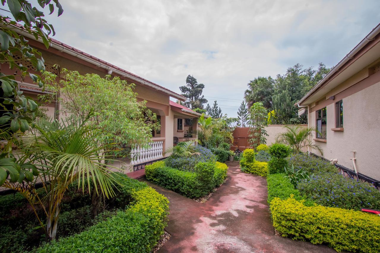 Tuzza Hotel Bushenyi Zewnętrze zdjęcie