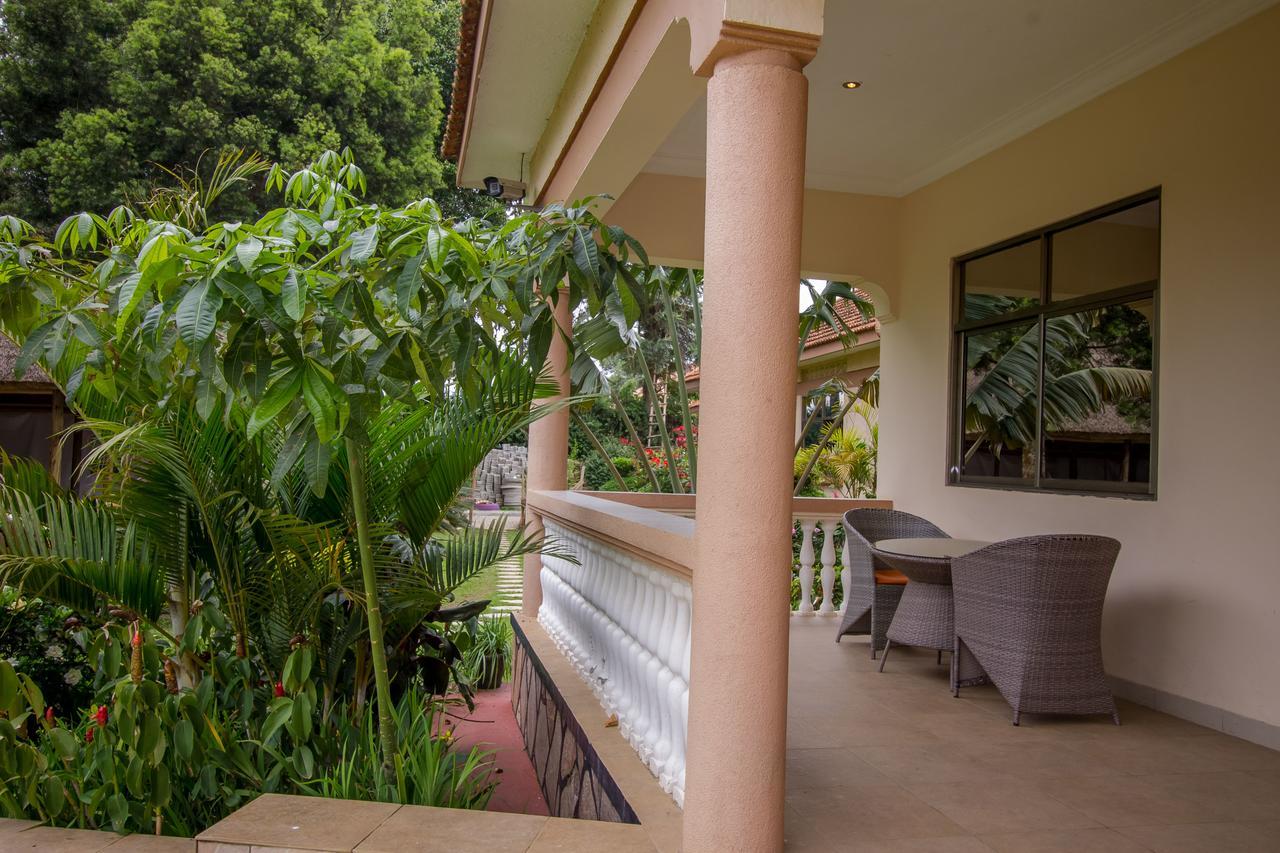 Tuzza Hotel Bushenyi Zewnętrze zdjęcie
