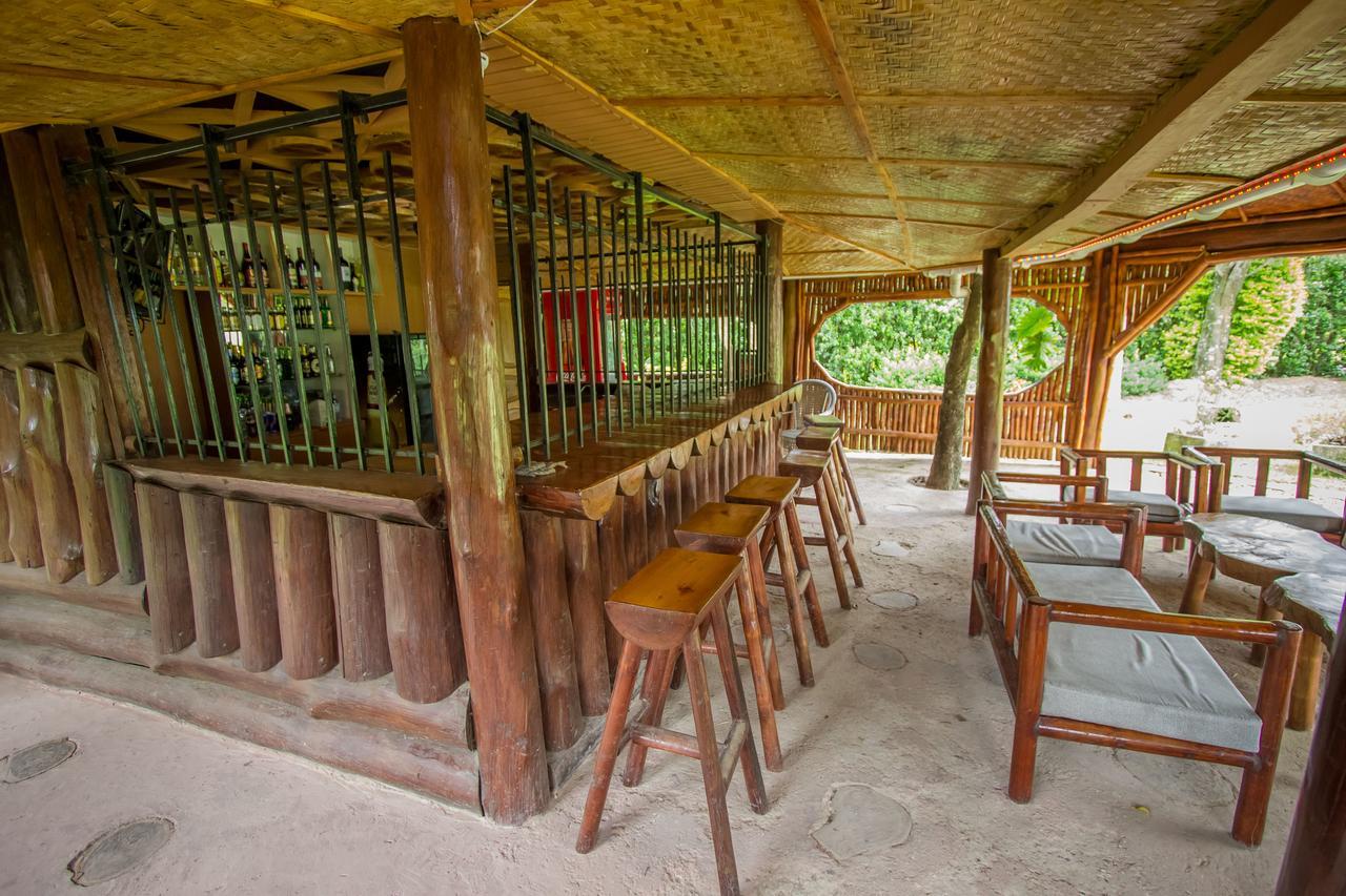 Tuzza Hotel Bushenyi Zewnętrze zdjęcie