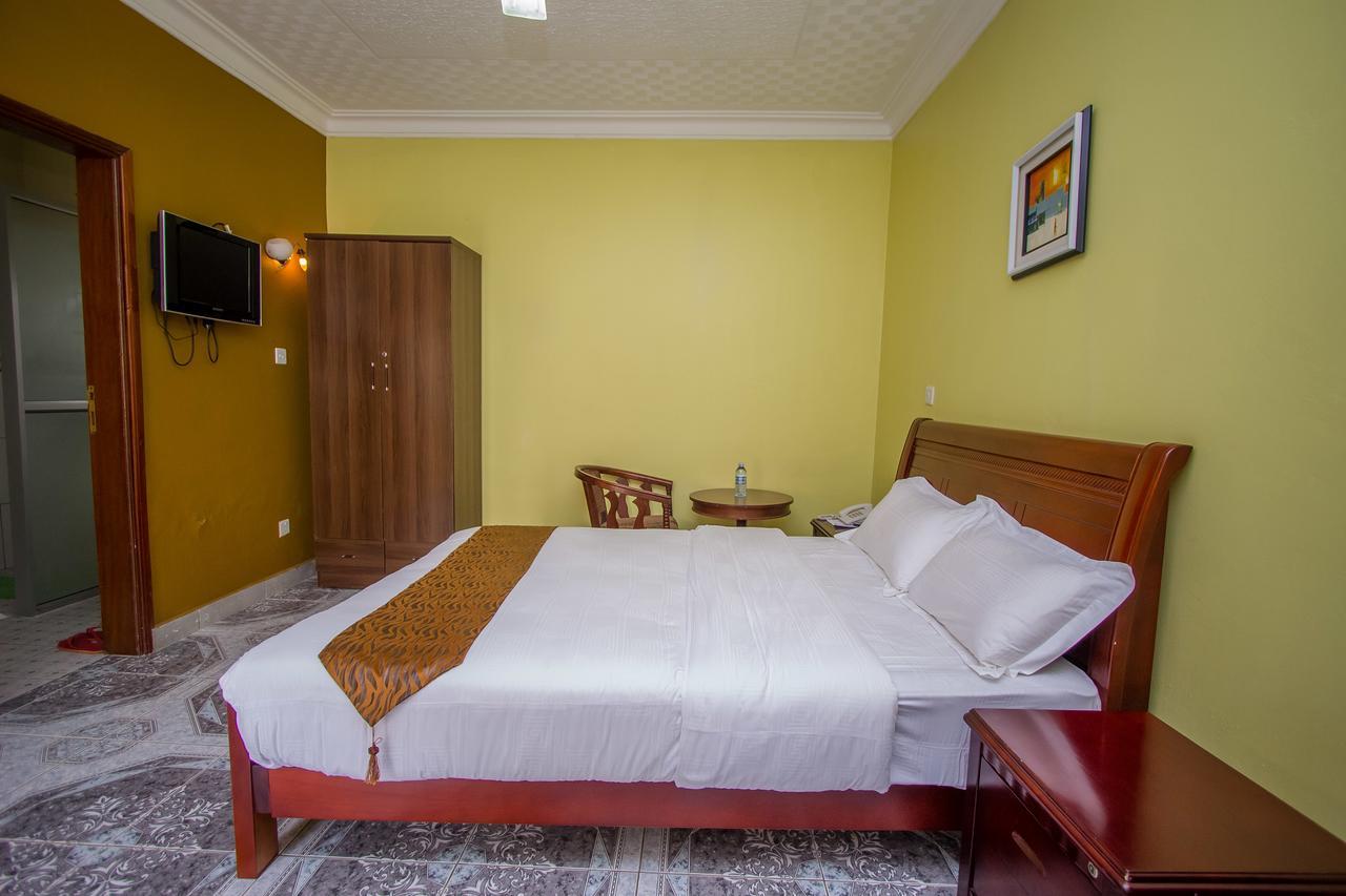 Tuzza Hotel Bushenyi Zewnętrze zdjęcie