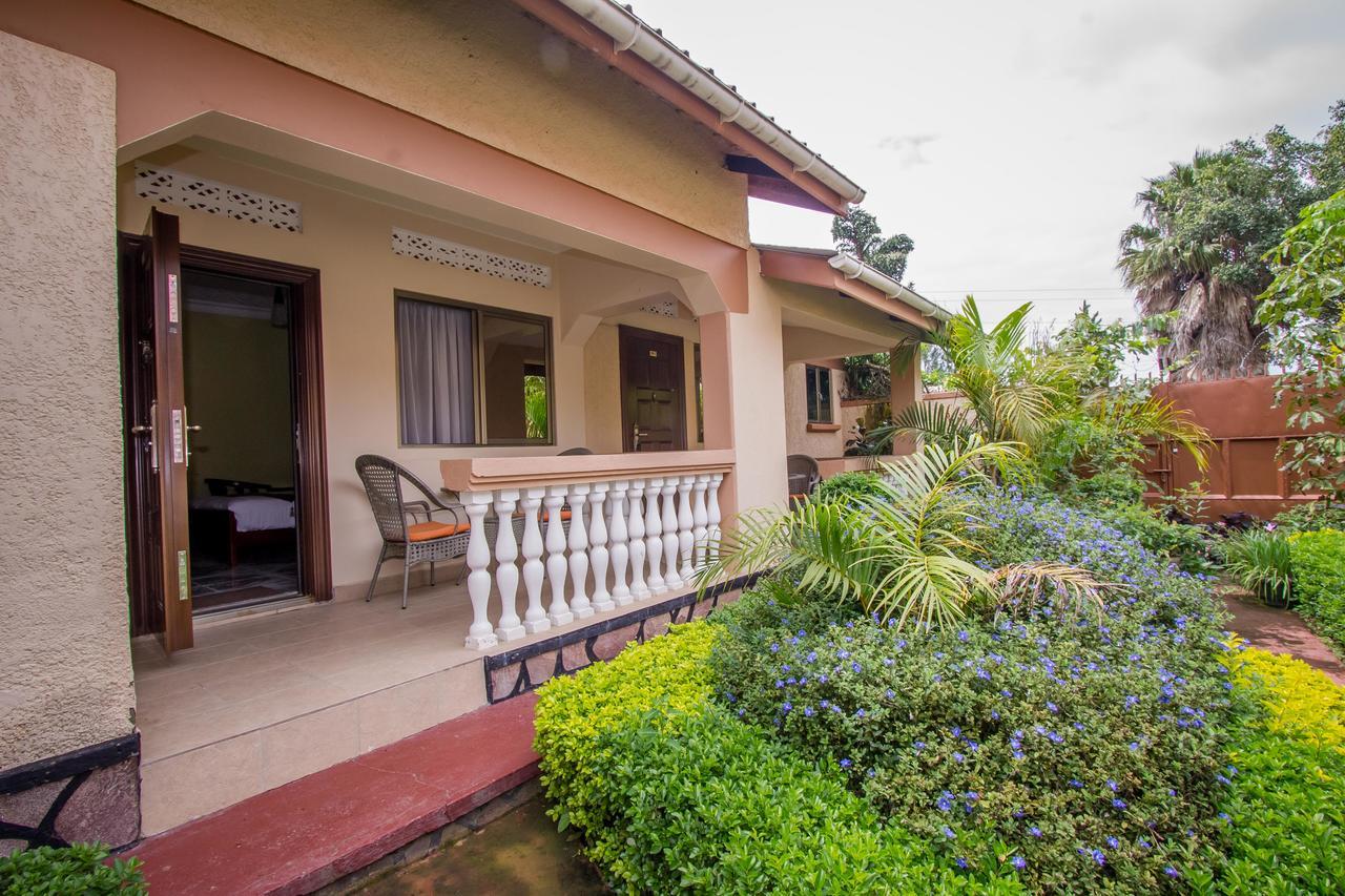 Tuzza Hotel Bushenyi Zewnętrze zdjęcie