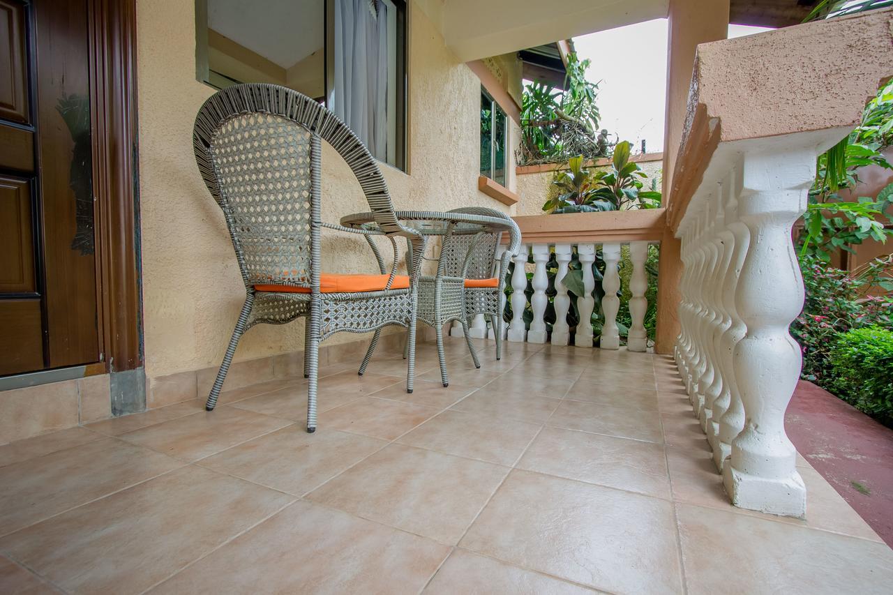 Tuzza Hotel Bushenyi Zewnętrze zdjęcie