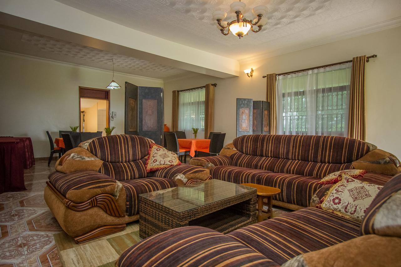 Tuzza Hotel Bushenyi Zewnętrze zdjęcie